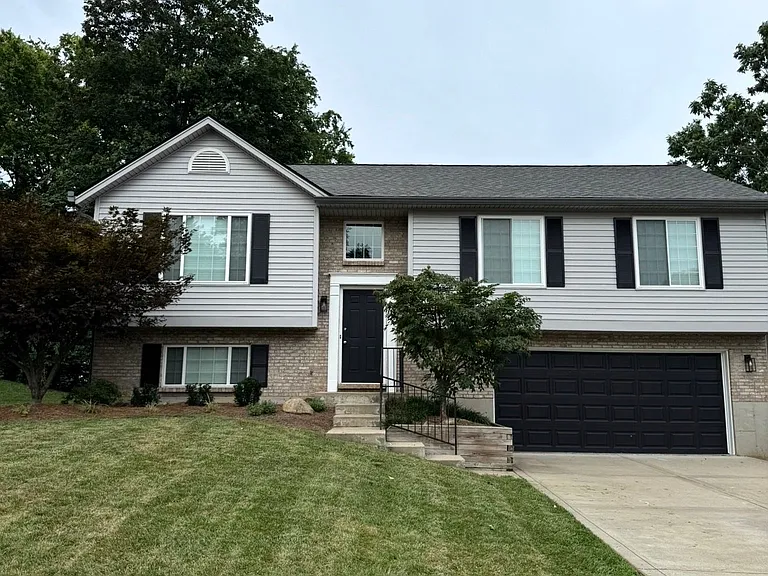 1224 Farmcrest Dr — Photo 1