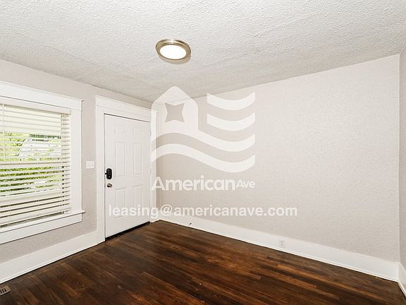 1414822_003_living_room_12867711.jpg