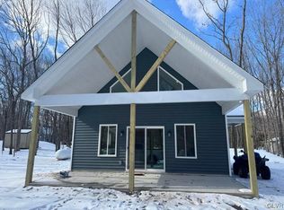 1886 McKuen Way, Penn Forest Township, PA 18210