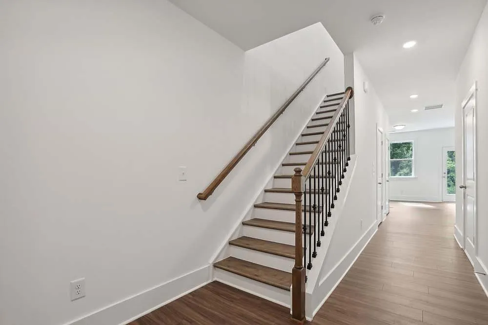 3 bed, 2.5 bath, 1362 sqft, $2,700 — Photo 4