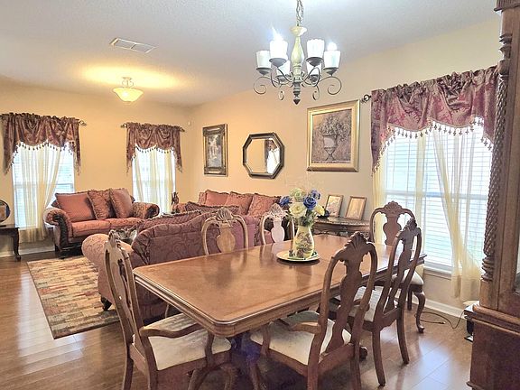2nd image of 1433 BLUE SPRING Court