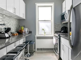 140 E 2nd St APT 1M, Brooklyn, NY 11218