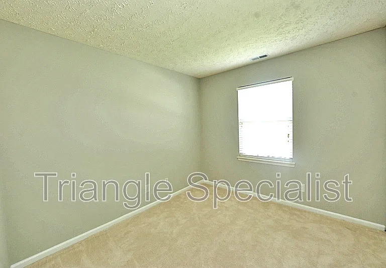 1909 Raj Dr — Photo 11