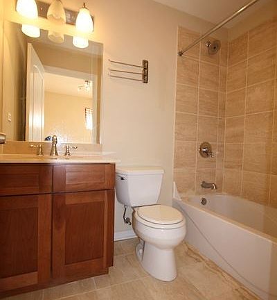 5th image of 4700 N Monticello Ave APT 203