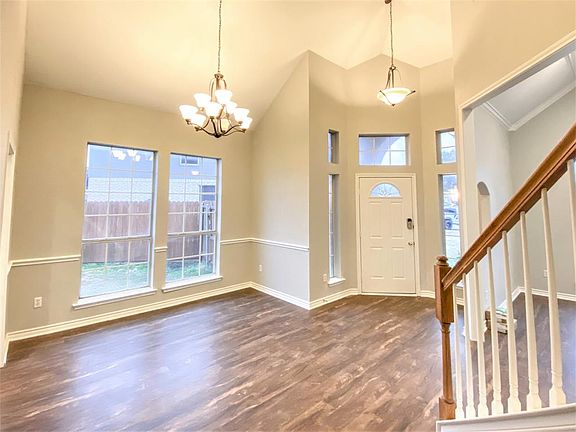 2nd image of 7755 Sunnydale Ct