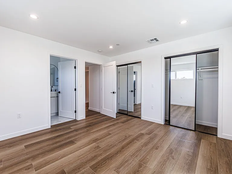 5508 3/4 Barton Ave — Photo 12
