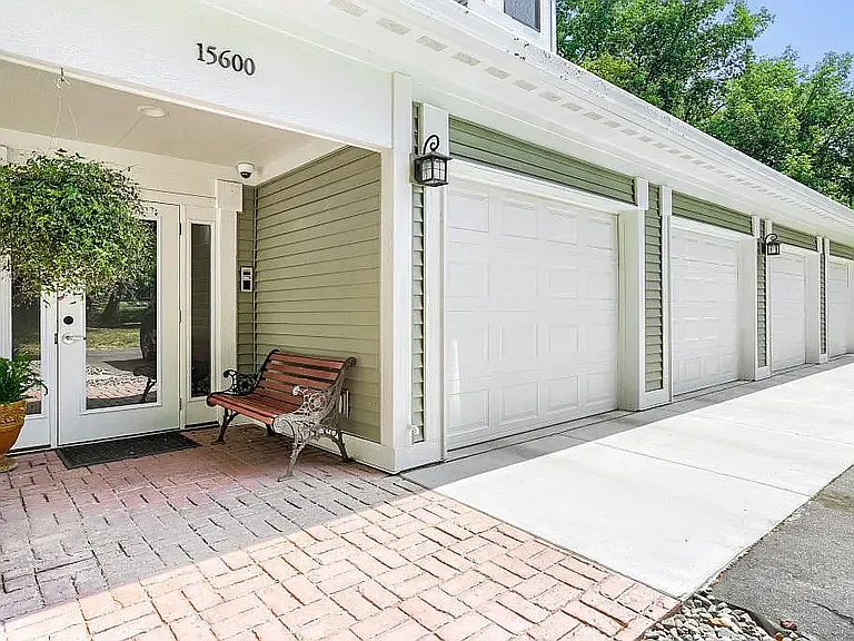 2 bed, 2089 sqft, $2,300 — Photo 1