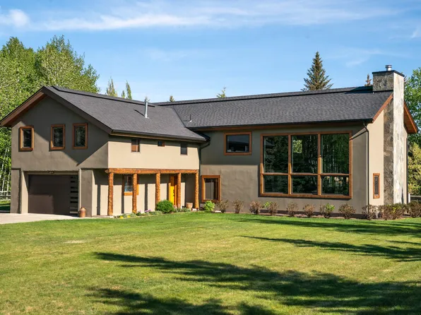 102 Larkspur Rd, Hailey, ID 83333