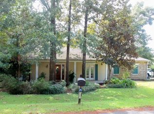 550 Alakoko Dr, Diamondhead, MS 39525