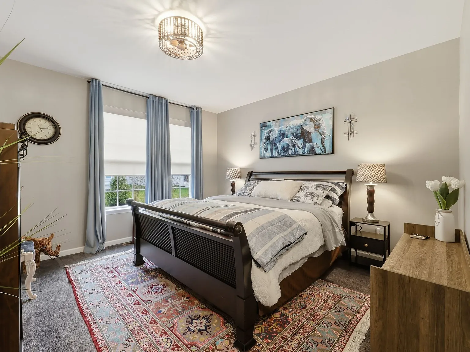 Executive & Relocation Rental | Furnished, Private Dual Suites, Fiber Internet, Quiet — Photo 4