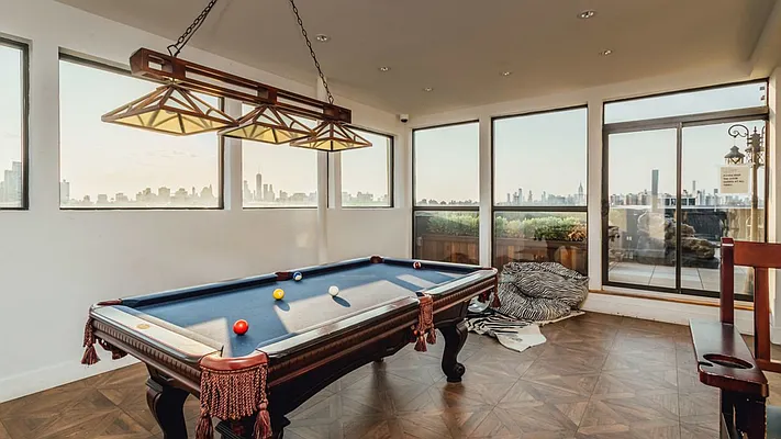 Rented by Nooklyn NYC LLC | media 8