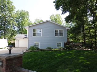 4643 Madison Ct, Davenport, IA 52806