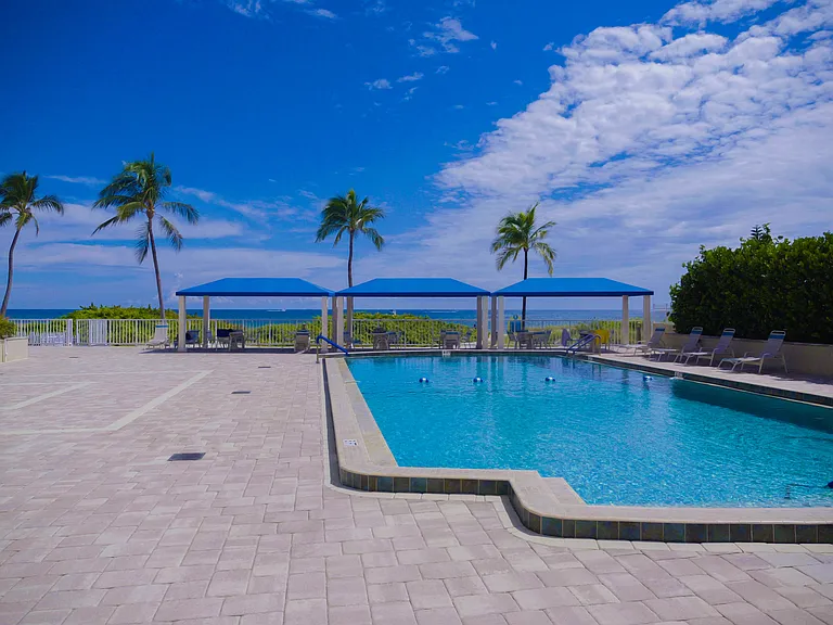 2000 S Ocean Blvd #2P — Photo 37