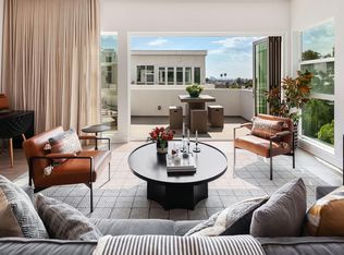 855 1/2 Hyperion Ave, Los Angeles, CA 90029