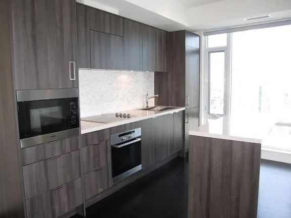 4th image of 21 Widmer St #3909