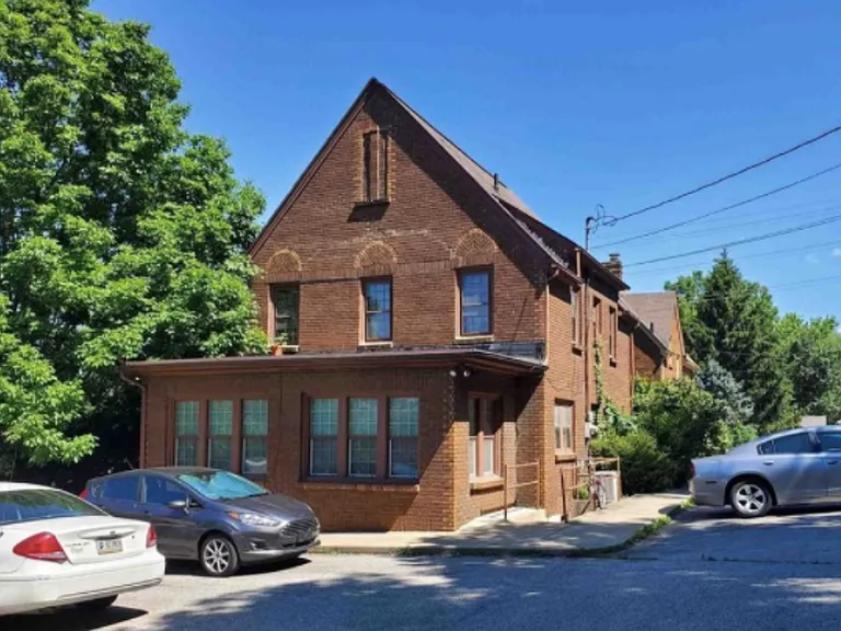 1513 S Walnut St — Photo 7