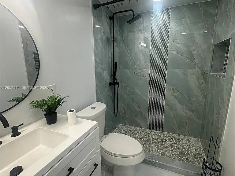 9175 SW 77th Ave #304 — Photo 6