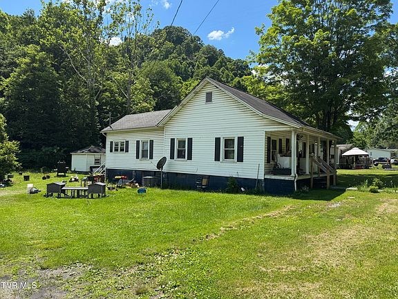 2nd image of 2342 Roda Rd