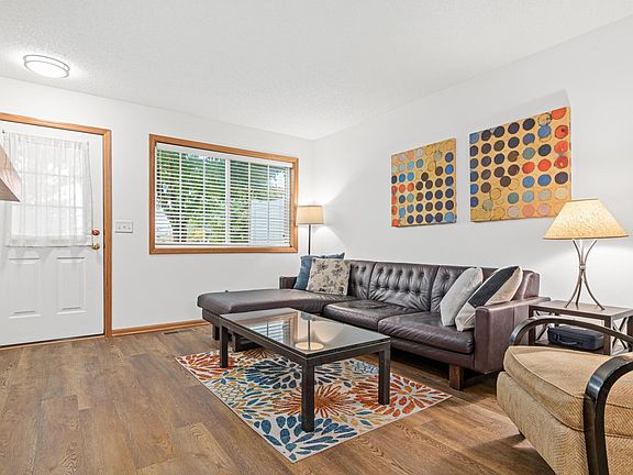 4th image of 10986 178th Ave NW