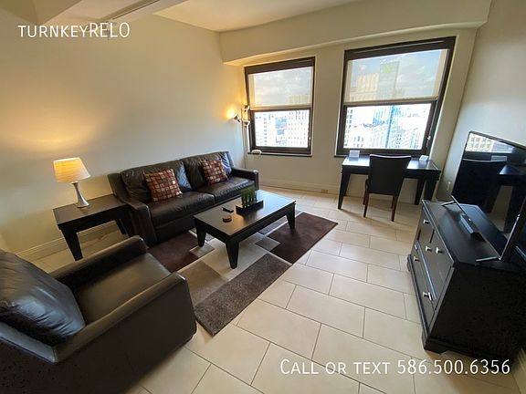 3rd image of 1570 Woodward Ave #2102