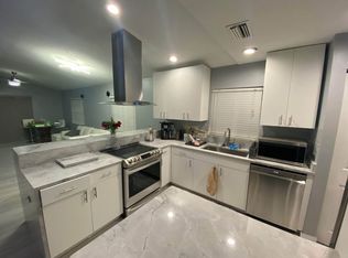 5242 Immo Ct, Sarasota, FL 34233