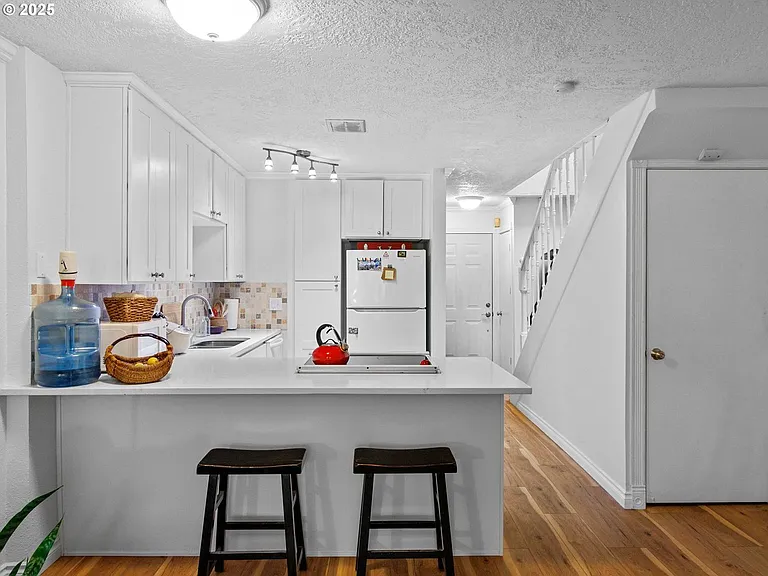 5222 SW 42nd Ave — Photo 7