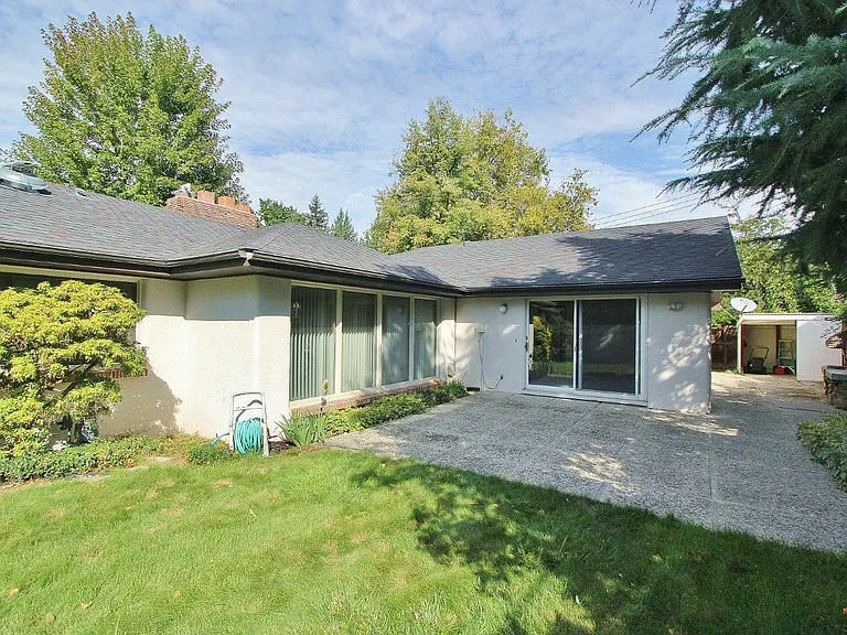 2047 N Blaine Way — Photo 25