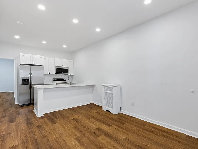 Living Area/Kitchen