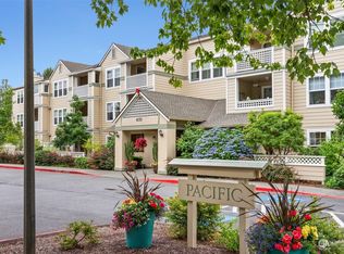 4133 224th Ln SE APT 310, Issaquah, WA