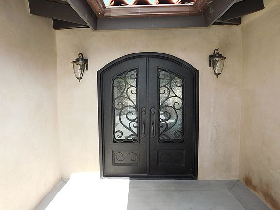 4th image of 1131 Avenida Amantea