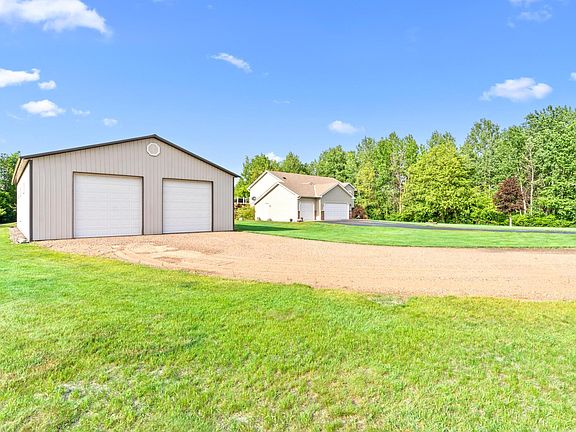 4th image of 34215 Grange Cir