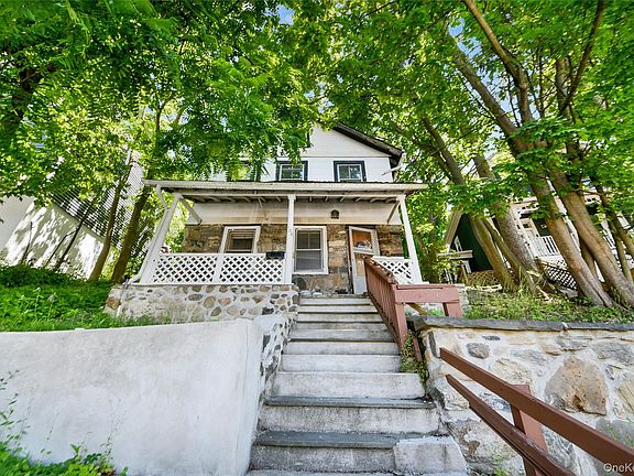 2nd image of 126 Croton Avenue