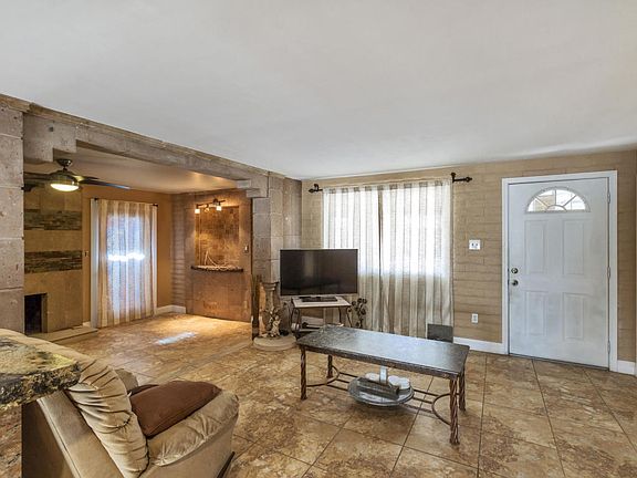 4th image of 7243 W College Dr