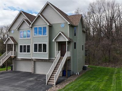 373 Cherokee Dr, Beaver Falls, PA, 15010