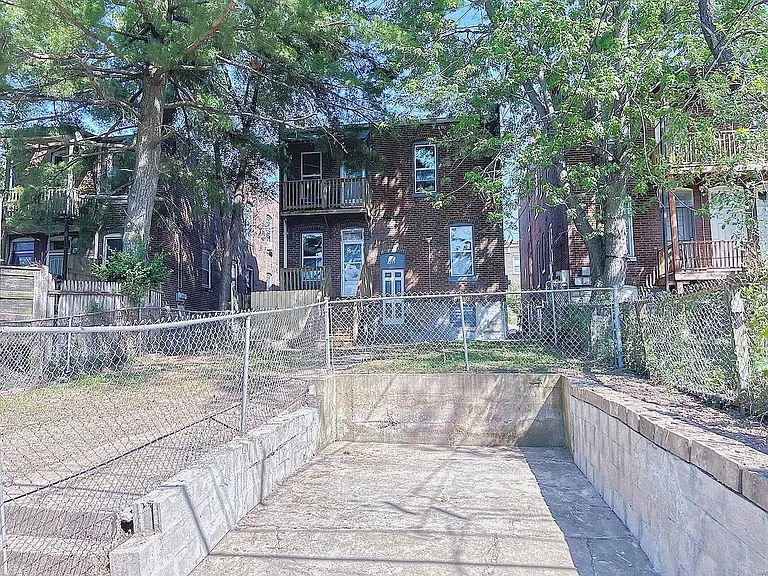 4219 Dewey Ave #A — Photo 14