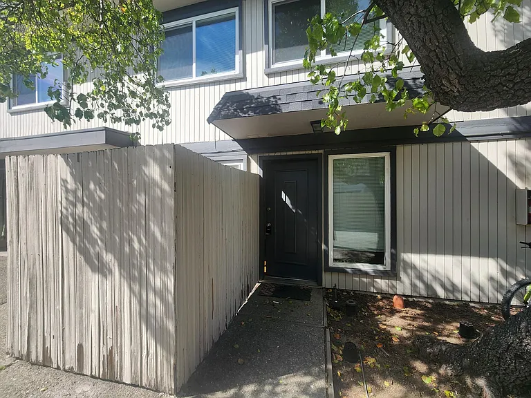 4375 Fairlands Dr #5 — Photo 2
