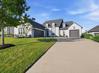 3012 Nob Hill Dr, Cleburne, TX 76028