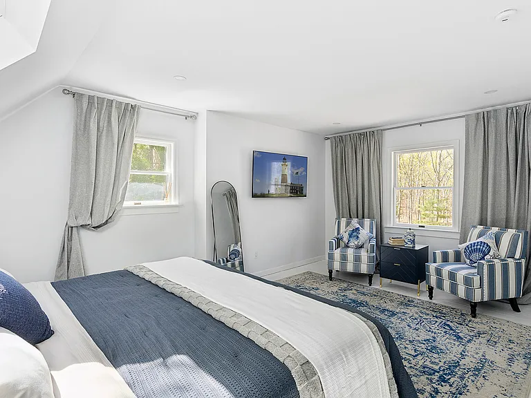 15 Marion Ln — Photo 7