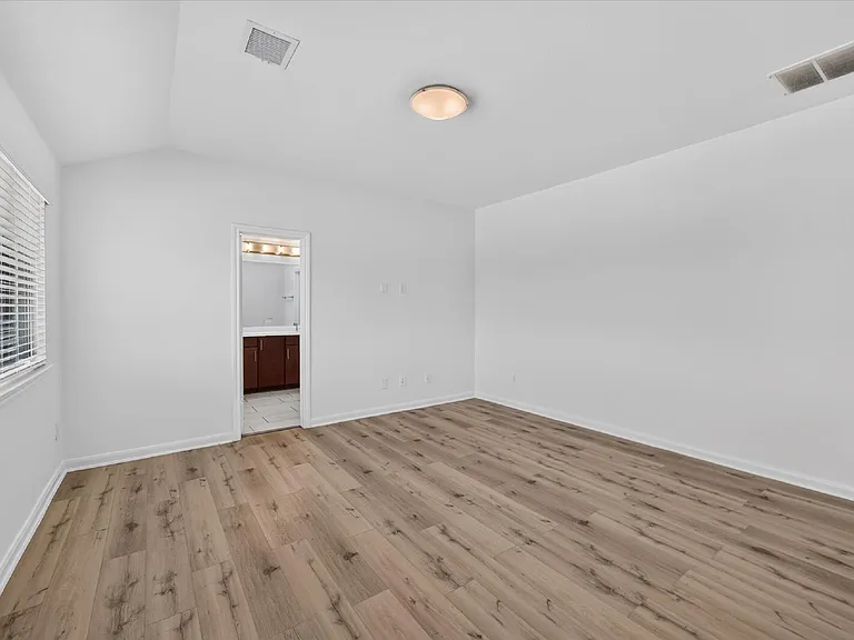 1261 Rosebush Rd — Photo 11