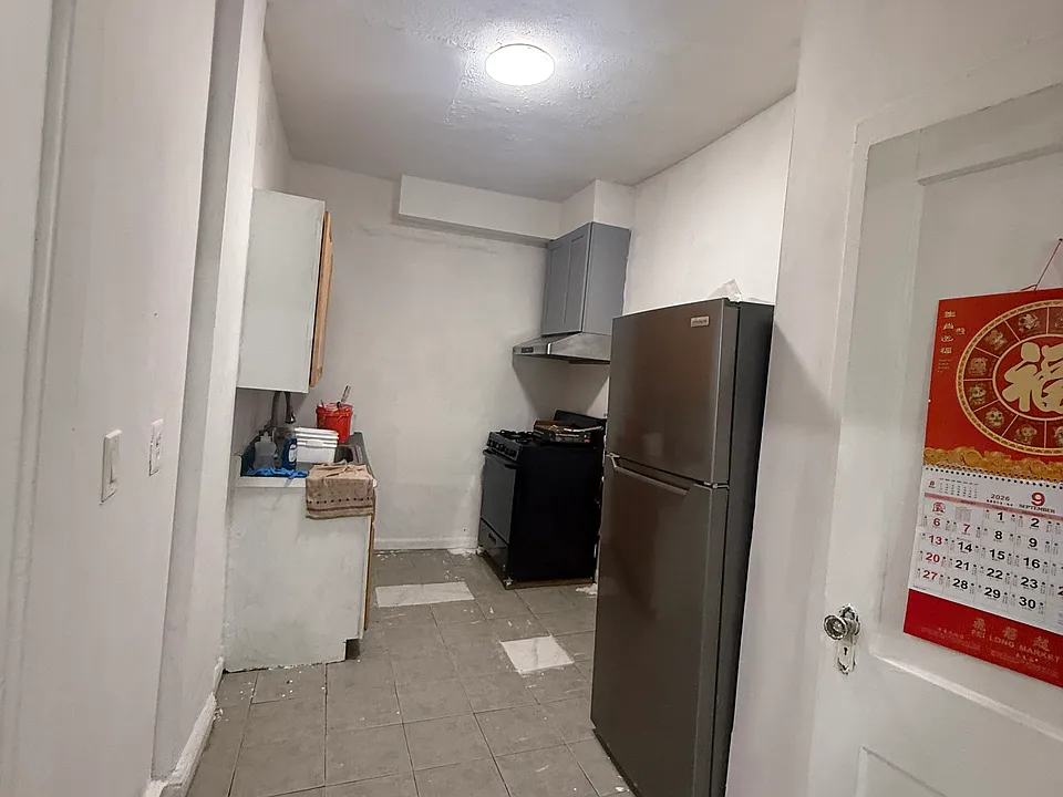 92 Canal St #1