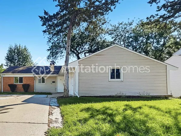 1369 Westchester Dr, Glendale Heights, IL 60139