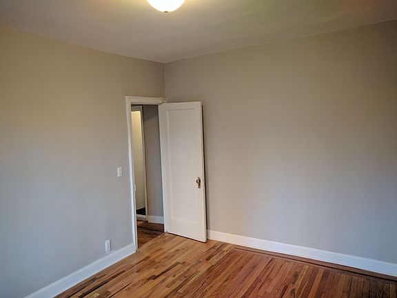 2nd image of 2859 Barker Ave APT V31
