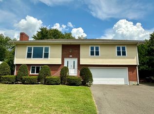 224 Lafayette St, Chicopee, MA 01020