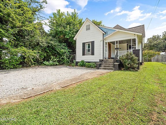 4th image of 2024 Lawson Ave