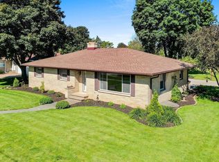 326 Main St, Wrightstown, WI 54180