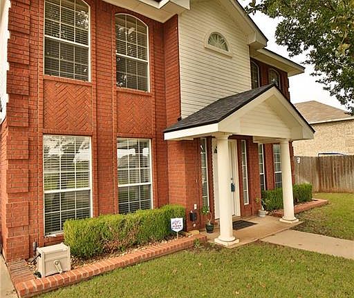 3rd image of 5110 Bridle Path Ln