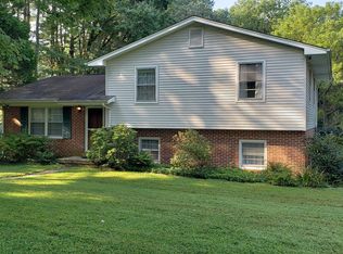 996 Warner Dr, Huntingtown, MD 20639