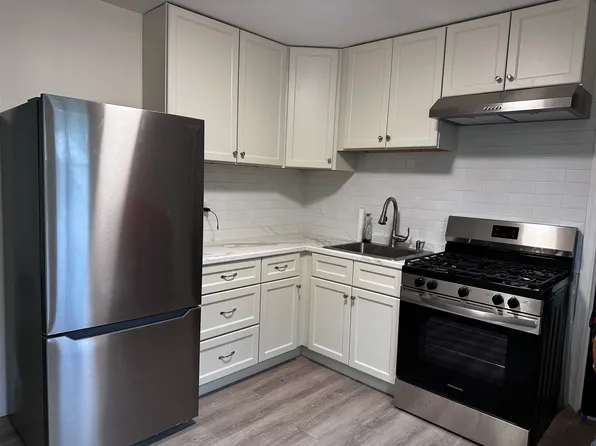 60 Great Hill Rd, East Hartford, CT 06108