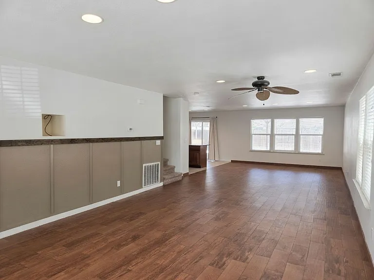 344 Citadel Ave — Photo 4