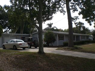 2397 Lakewood Dr, Dunedin, FL 34698